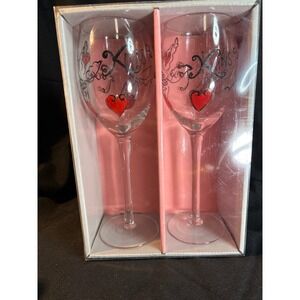 Rosanna Kiss Me Love‎ Goblets Set of 2 Wine Glasses 10 Oz Hand Painted
